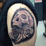 skull and two roses chris